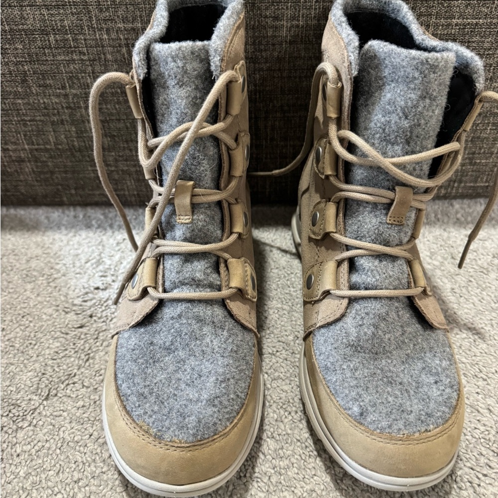 Sorel Gray and Tan Winter Boots